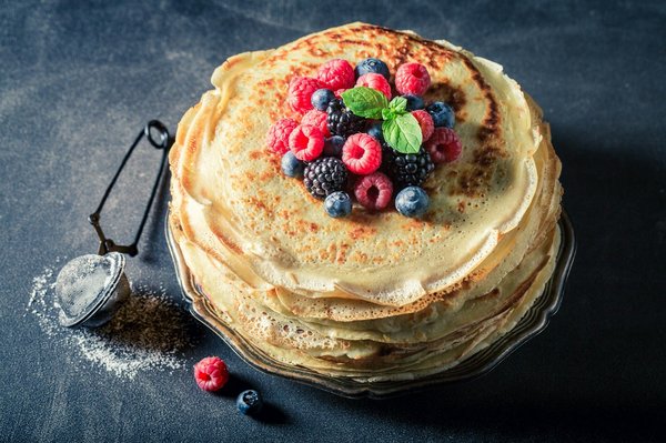 Quels conseils pour des pancakes américains moelleux avec du sirop d'érable ?