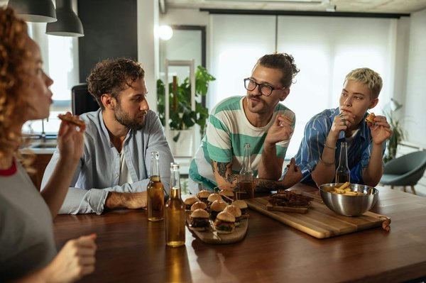 Comment organiser une soirée de dégustation de vins pétillants dans un bar à vins chic?